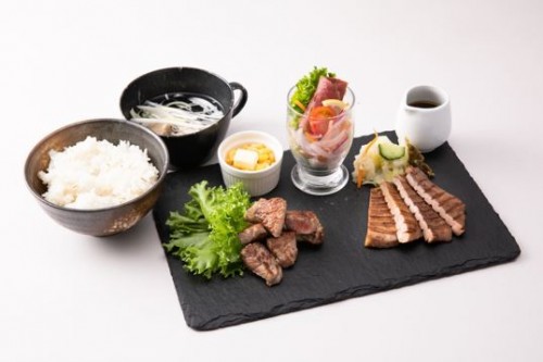 Lengua de carne de vaca, lengua de carne de vaca, sal del esputo, Toshihisa, Estación de Osaka, eki marche Osaka