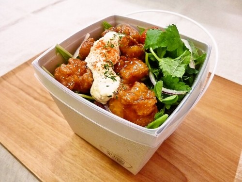 Pollo de arroz de KaKe Nanban